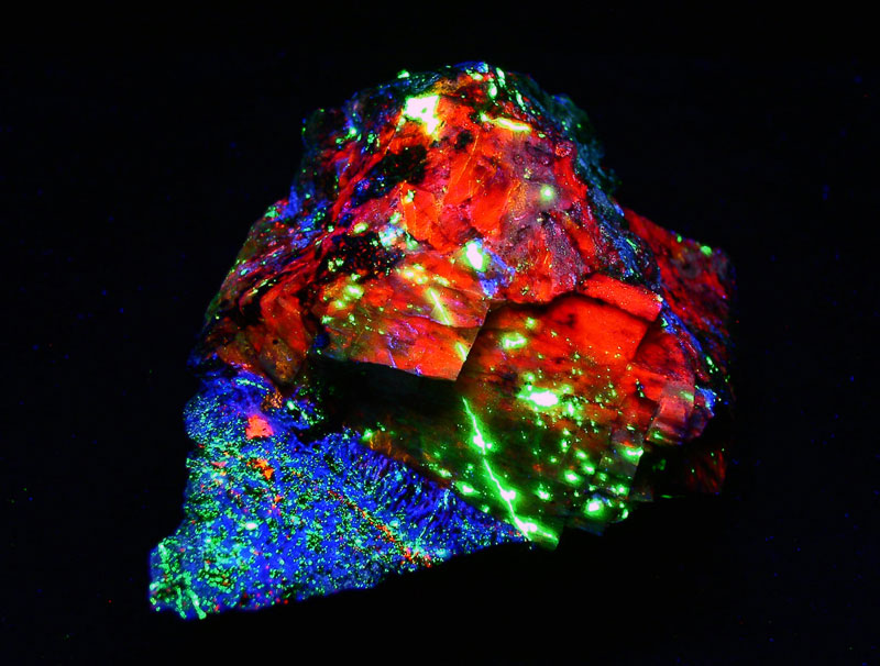 Mineral Specimens - Bustamite, Hardystonite, Clinohedrite, Franklin, NJ